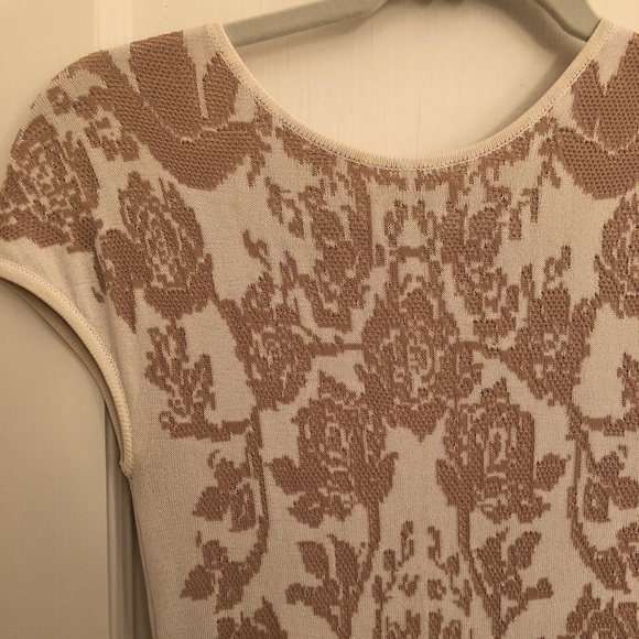 Torn by Ronny Kobo cream/tan floral dress size S - Picture 3 of 6